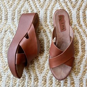 Korks by Kork-Ease Criss Cross Platform Wedge Sandals Leather Tan Size 7